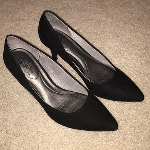 Lifestride black heels